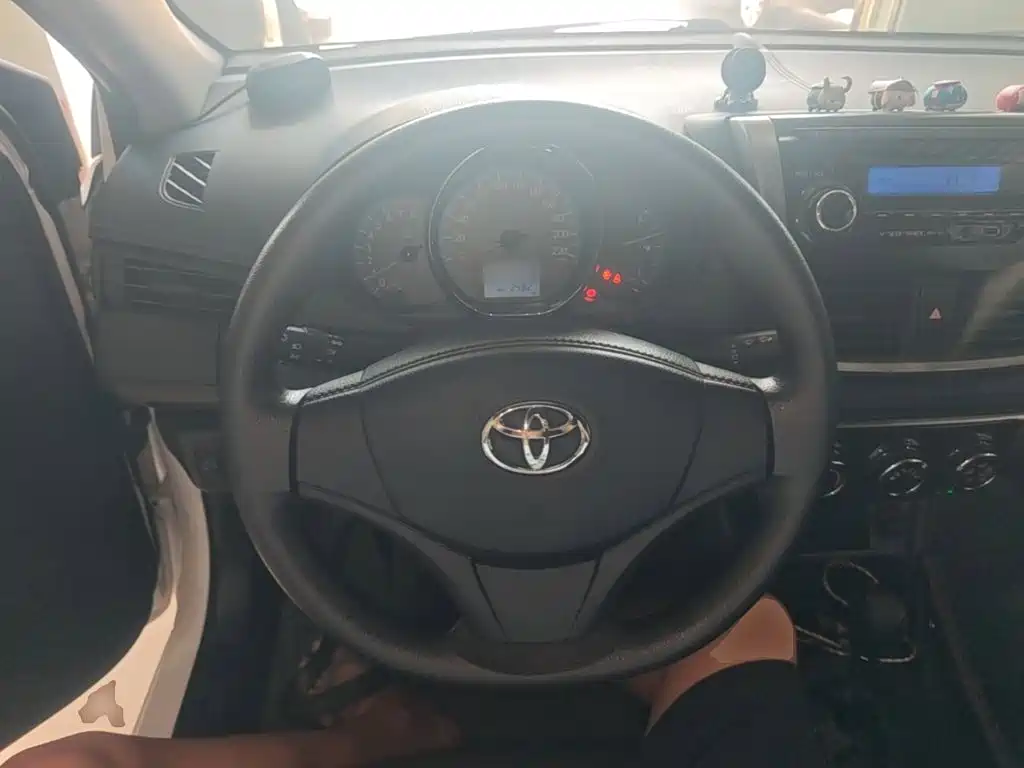 Toyota Vios 2019 — фото 11