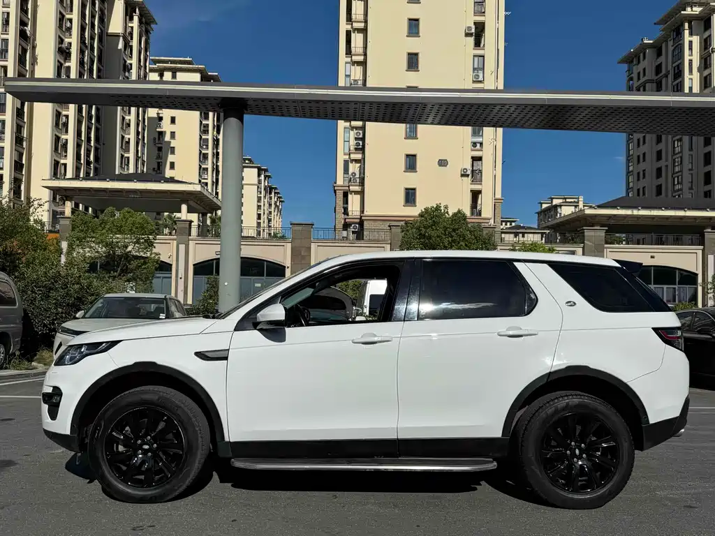 Land Rover Discovery Sport 2018 — фото 14