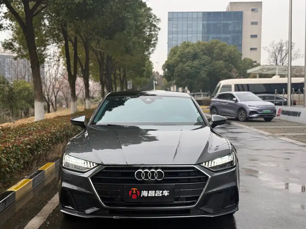 Audi A7 2023 — фото 2