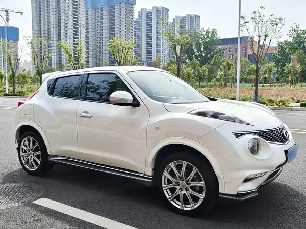 Infiniti ESQ 2018