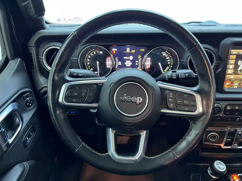 Jeep Wrangler PHEV 2023 — фото 22