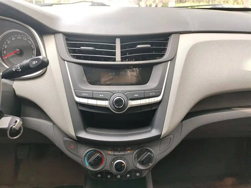 Chevrolet Sail 2018 — фото 10