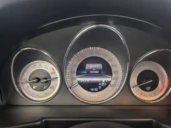 Mercedes-Benz GLK-Class 2012