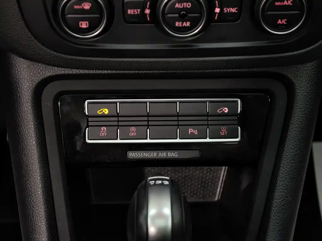 Volkswagen Sharan 2017 — фото 30