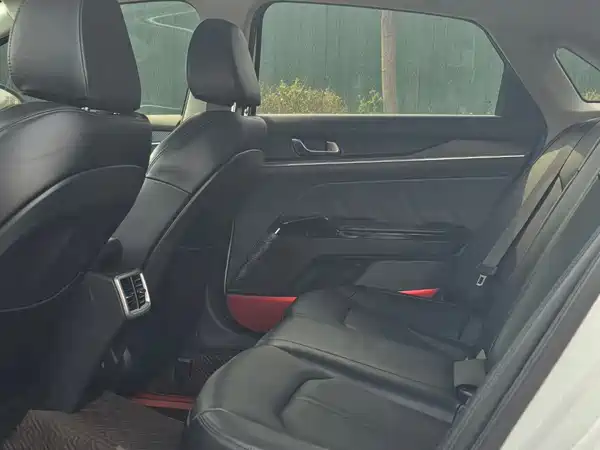Kia K5 2021
