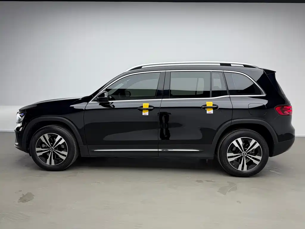 Mercedes-Benz GLB 2024