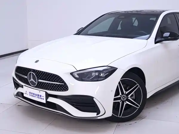 Mercedes-Benz C-Class 2024