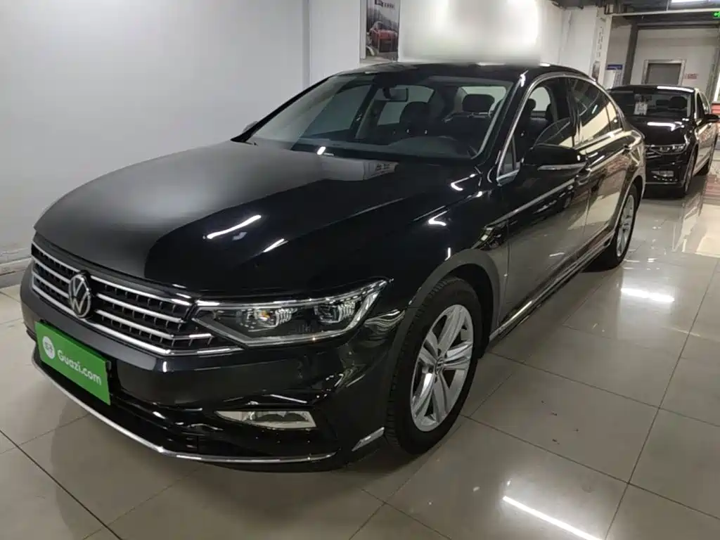 Volkswagen Magotan 2025