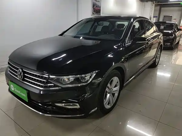 Volkswagen Magotan 2025