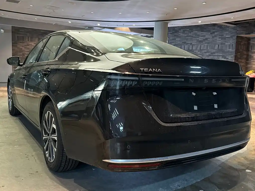 Nissan Teana 2026
