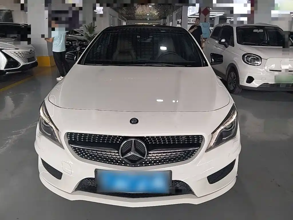 Mercedes-Benz CLA 2015