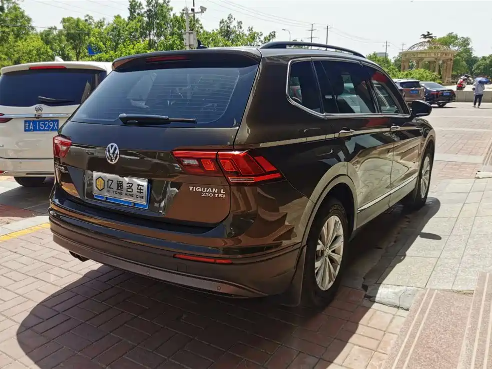 Volkswagen Tiguan L 2017 — фото 14