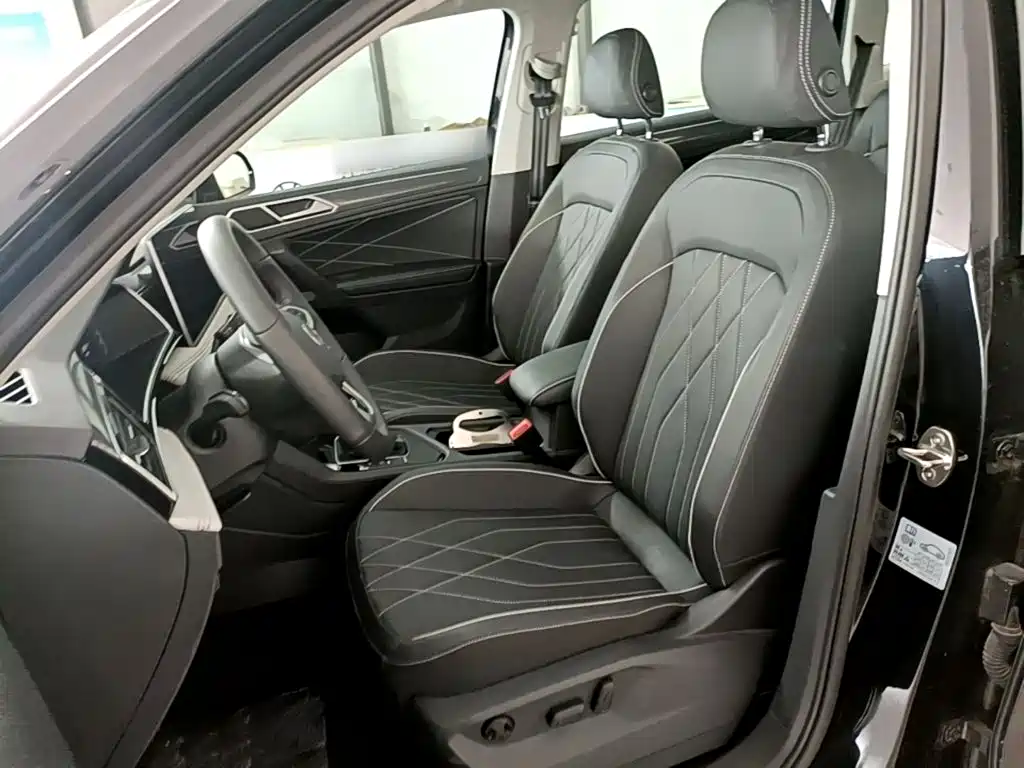 Volkswagen Tiguan L 2025 — фото 15