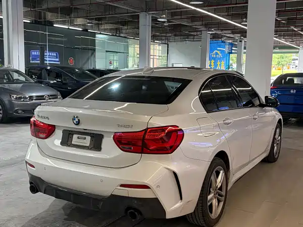 BMW 1 Series 2022