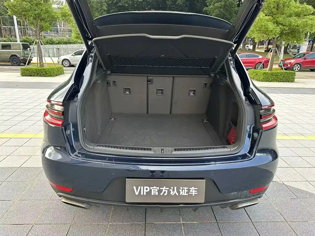 Porsche Macan 2018 — фото 12