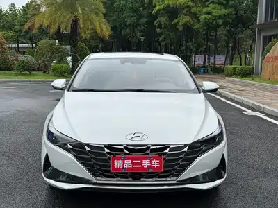 Hyundai Elantra 2022