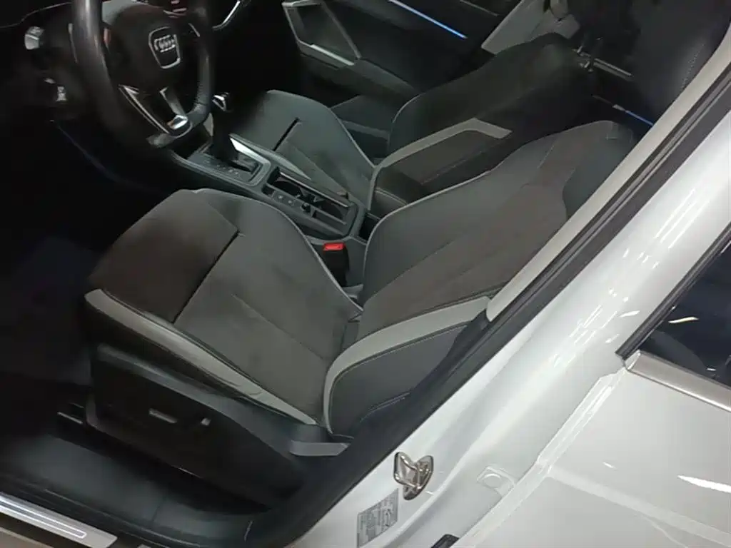 Audi Q3 2022 — фото 15