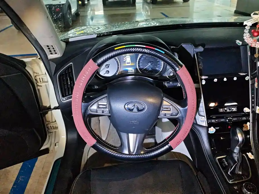 Infiniti Q50L 2015 — фото 15