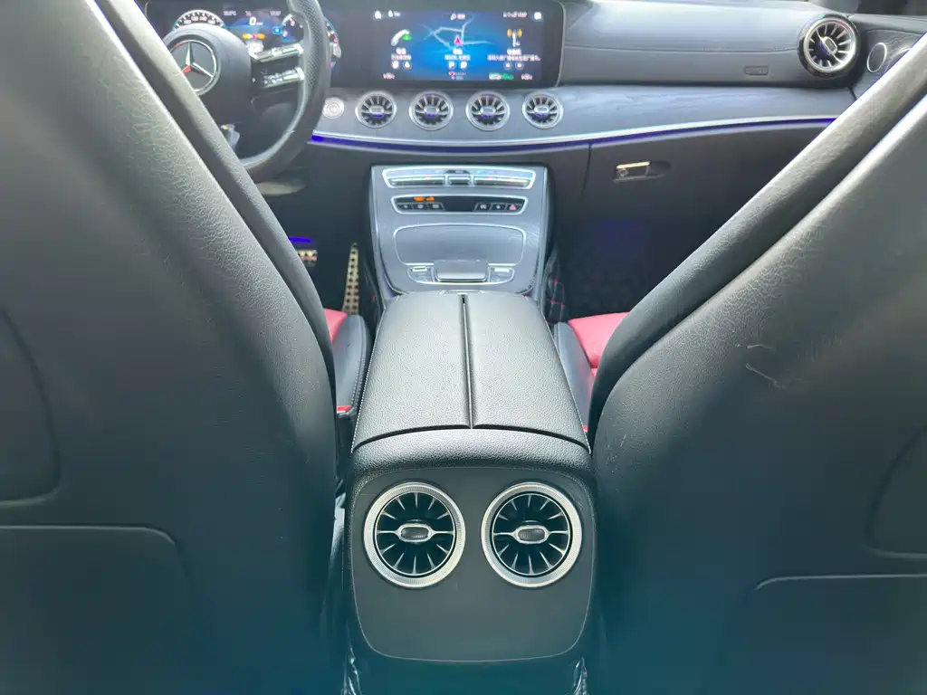 Mercedes-Benz E-Class 2021 — фото 19