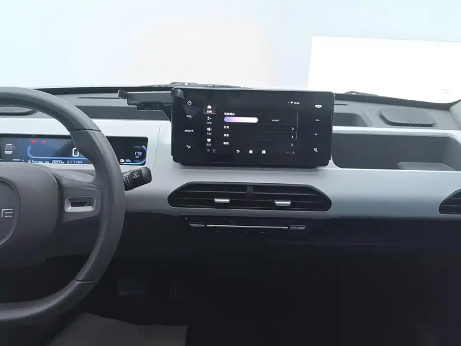 Geely Galaxy Panda 2023 — фото 13