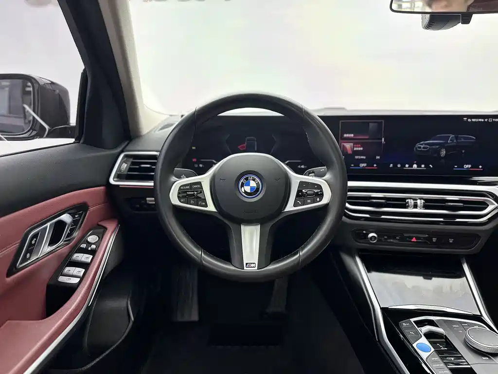 BMW i3 2023 — фото 17