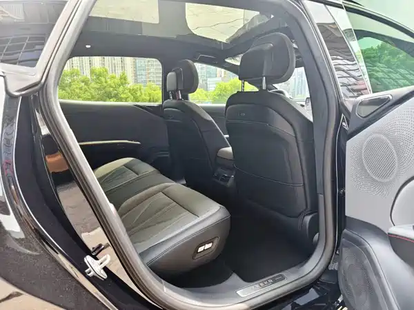 Zeekr 007GT 2026
