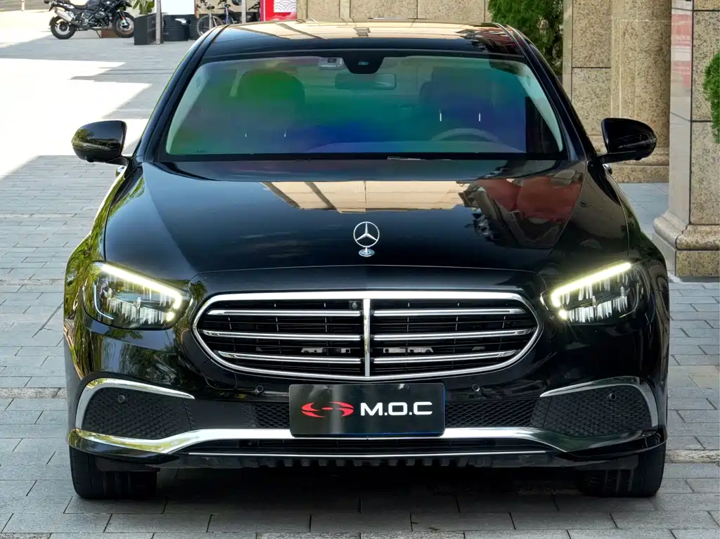 Mercedes-Benz E-Class 2023 — фото 2