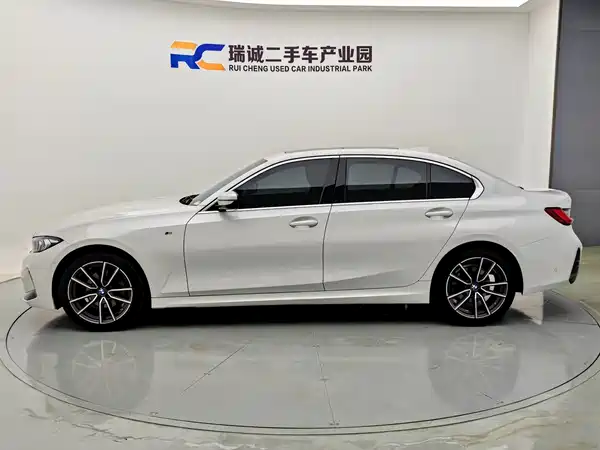 BMW 3 Series 2023