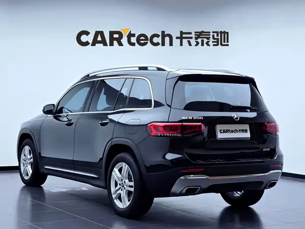 Mercedes-Benz GLB 2023