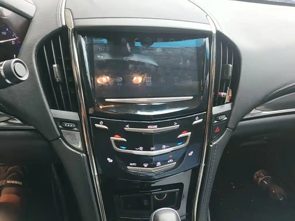 Cadillac ATS-L 2015 — фото 13