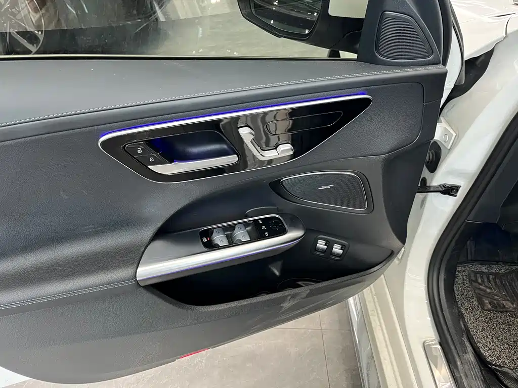 Mercedes-Benz C-Class New Energy 2023 — фото 4