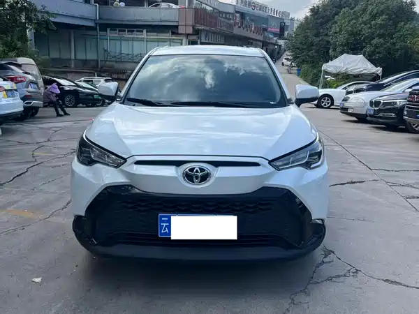 Toyota Frontlander 2024