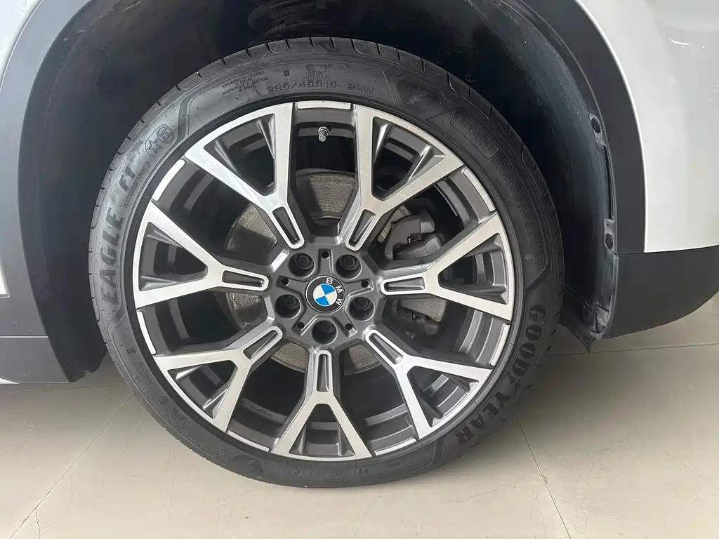 BMW X1 2021 — фото 4
