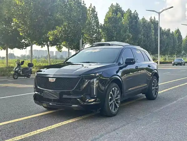 Cadillac XT5 2025