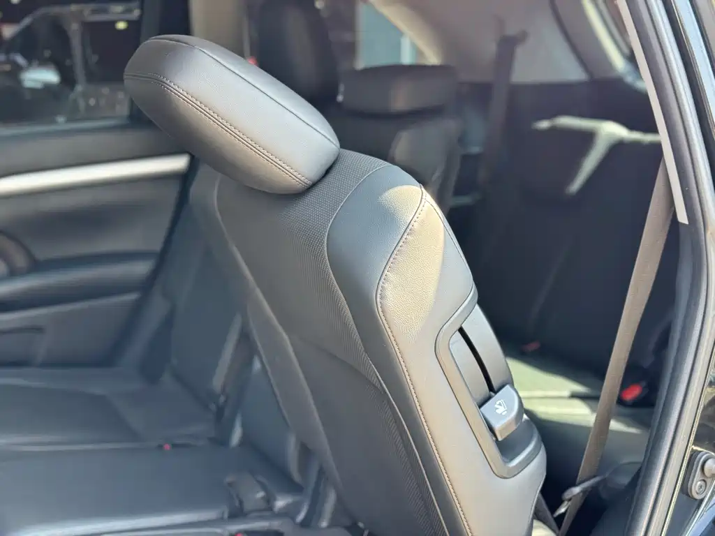 Toyota Highlander 2020 — фото 12