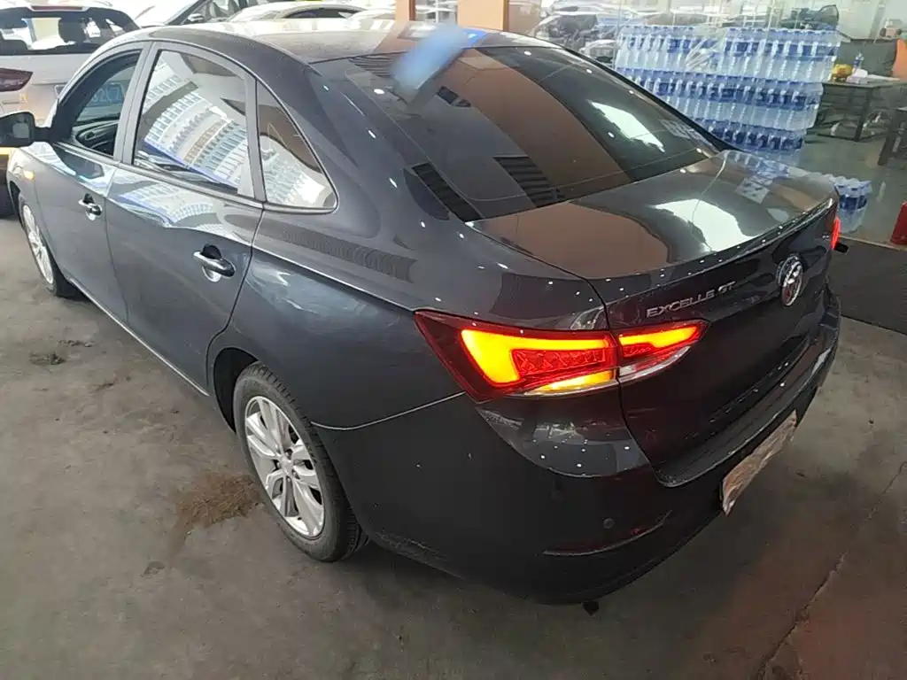 Buick Excelle 2020