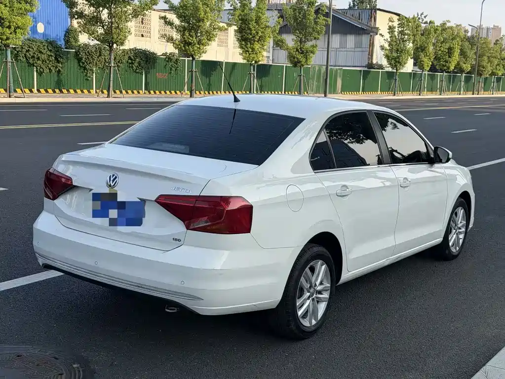 Volkswagen Jetta 2018 — фото 9