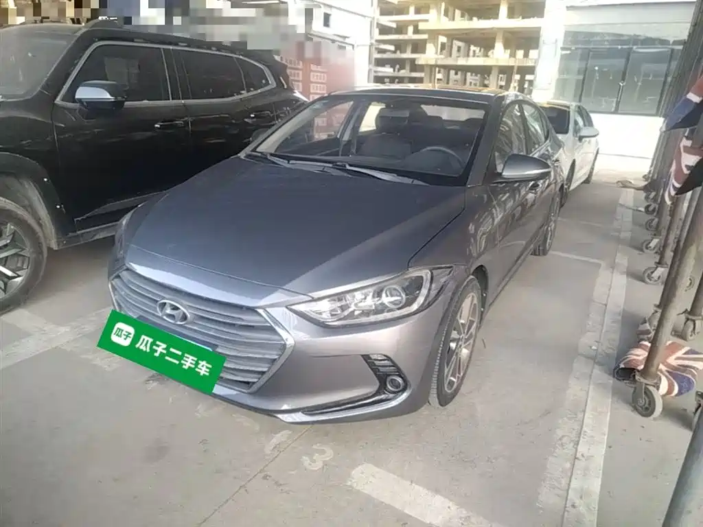 Hyundai Elantra 2017 — фото 2