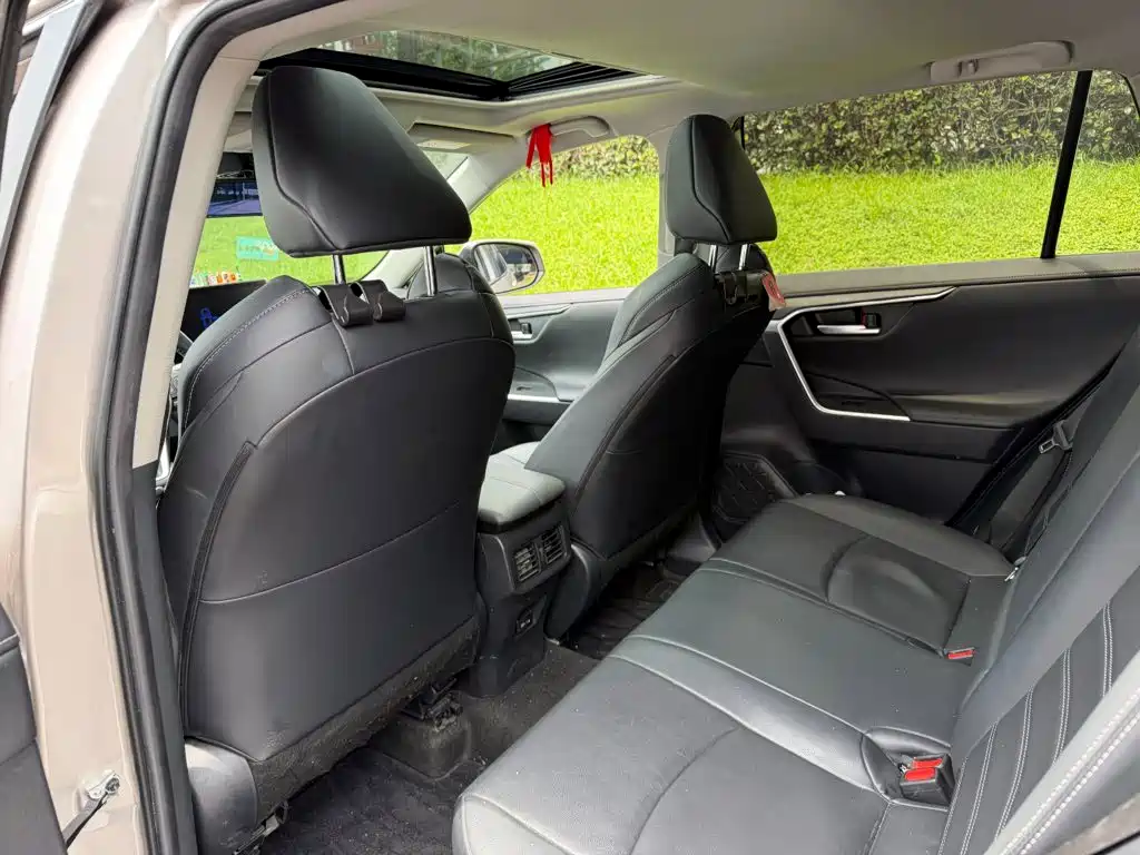 Toyota Wildlander 2023 — фото 11