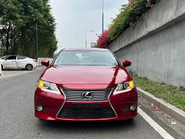 Lexus ES 2014