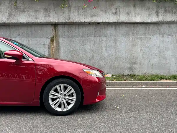 Lexus ES 2014