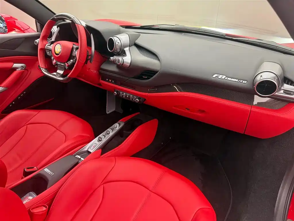 Ferrari F8 2022 — фото 9