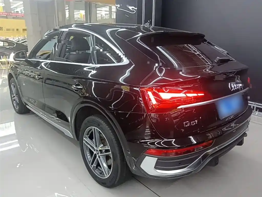 Audi Q5L Sportback 2021 — фото 5