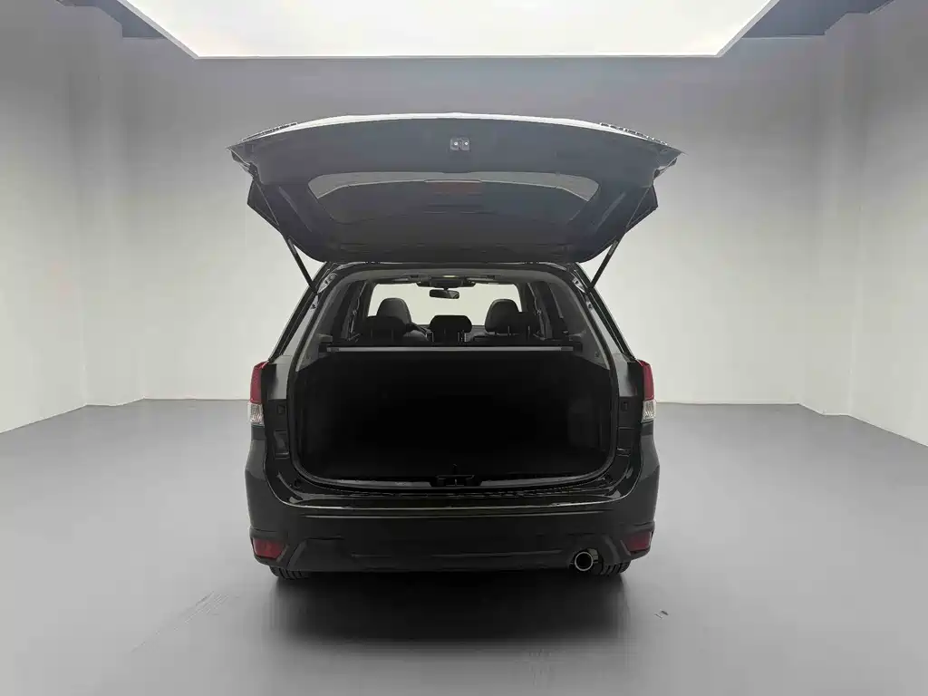 Subaru Forester 2025