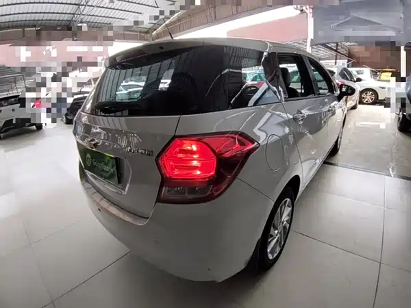 Chevrolet Lefeng RV 2019
