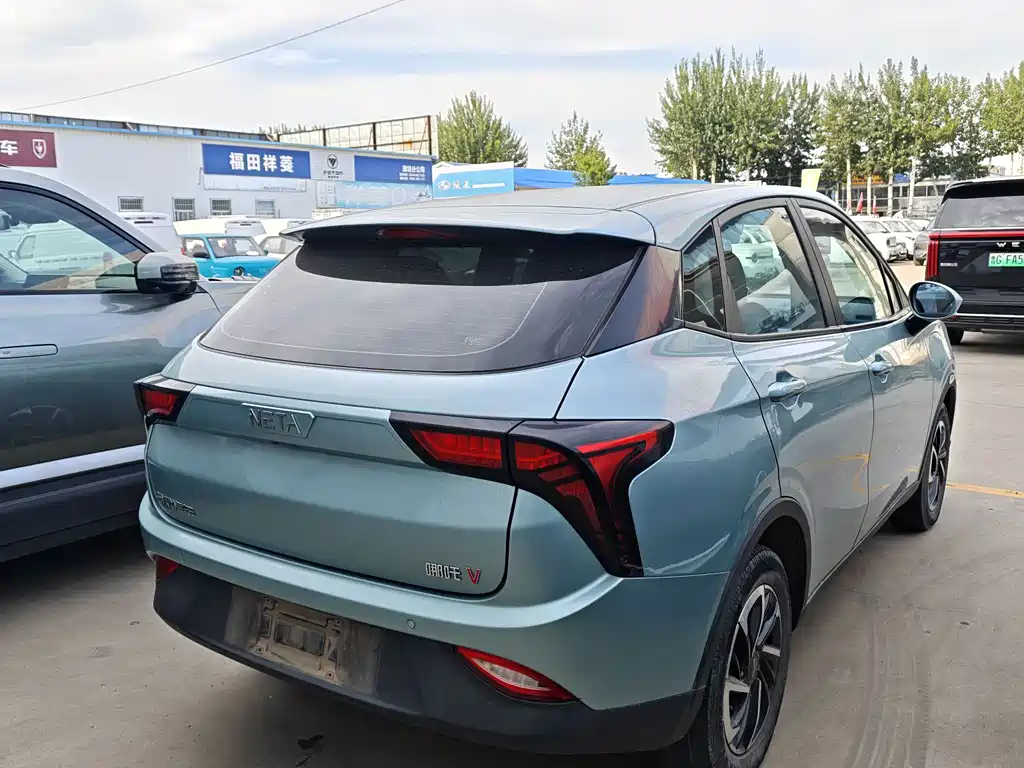 Neta V 2021
