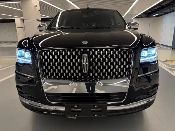 Lincoln Navigator 2022