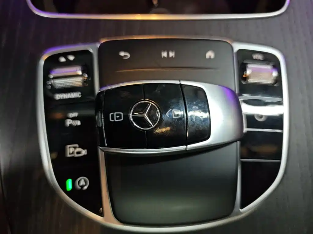 Mercedes-Benz E-Class 2021 — фото 9