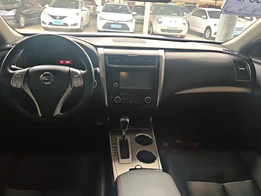 Nissan Teana 2017 — фото 12