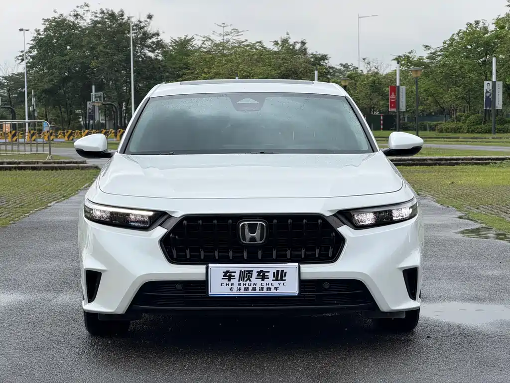 Honda Inspire 2023 — фото 2